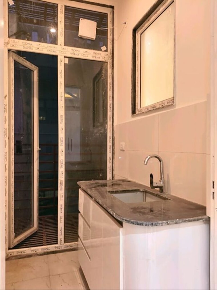 Bathroom, sas-tower 1 RK 180 Sq.Ft. Builder Floor In Sector 38 Gurgaon 10227764