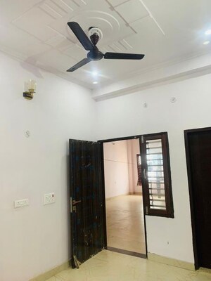 Furnished Amenities in 3.5 BHK Apartment at Purvanchal Royal City, Chi V Greater Noida – for Rent