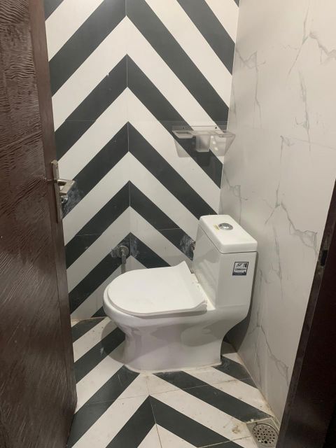 3.5 BHK + Pooja Room,Servant Room,Study Room,Extra Room 1925 Sq.Ft. Apartment in Purvanchal Royal City