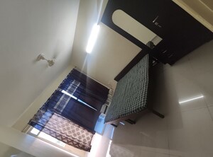 Room in 2 BHK Apartment at Pyramid Square 67A, Sector 67 – for Rent