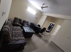 2 BHK Apartment For Rent in Pyramid Square 67A