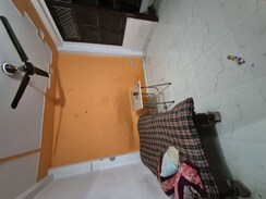 1 BHK Builder Floor For Rent in Pandav Nagar