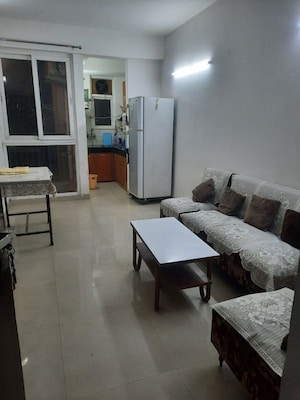1 BHK Apartment For Rent in Aditya Celebrity Homes, Sector 76