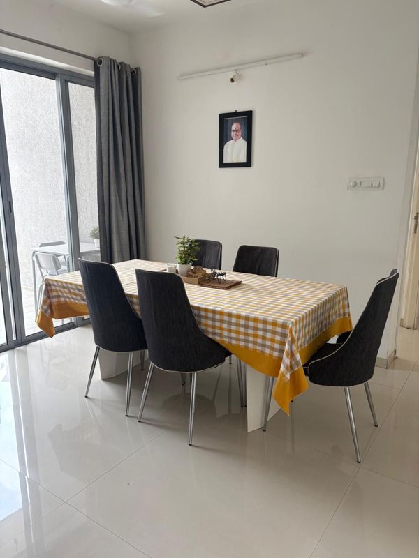 3.5 BHK + Servant Room Apartment For Rent in Kalpataru Jade Residences