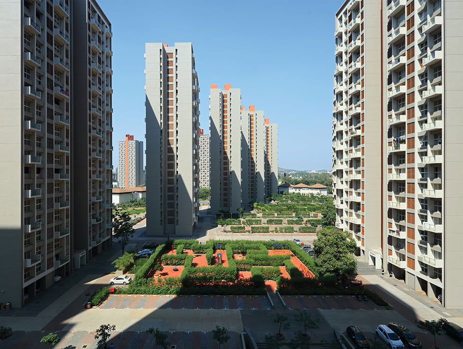 3 BHK + Servant Room Apartment For Sale in Lodha Belmondo