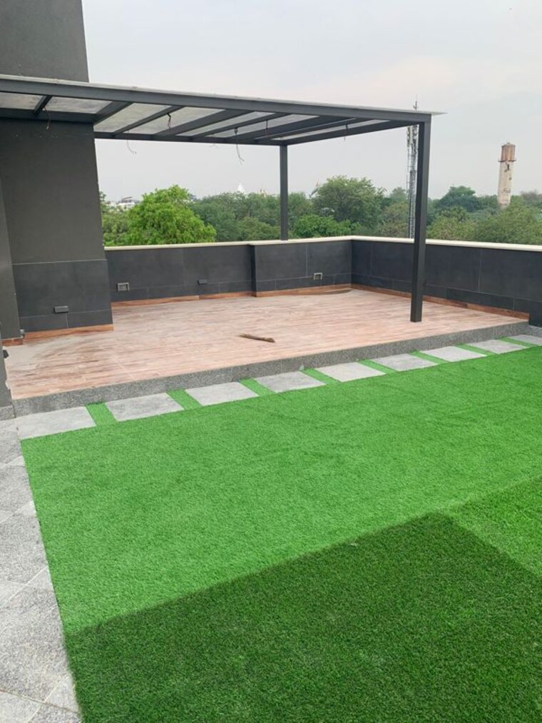 Garden, safdarjung enclave 4 Bedroom 7100 Sq.Ft. Builder Floor In Safdarjung Enclave Delhi 10227870