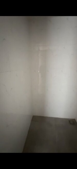 Room in 2 BHK Apartment at Lodha Amara Tower 24 And 25, Kolshet Road – for Sale