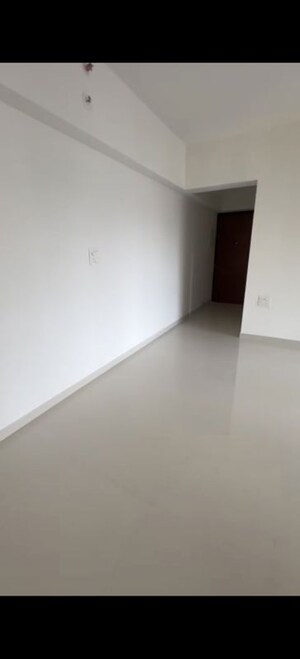 Room in 2 BHK Apartment at Lodha Amara Tower 24 And 25, Kolshet Road – for Sale