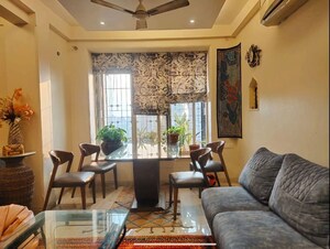 Living Room in 2 BHK Apartment at Khar West – for Rent