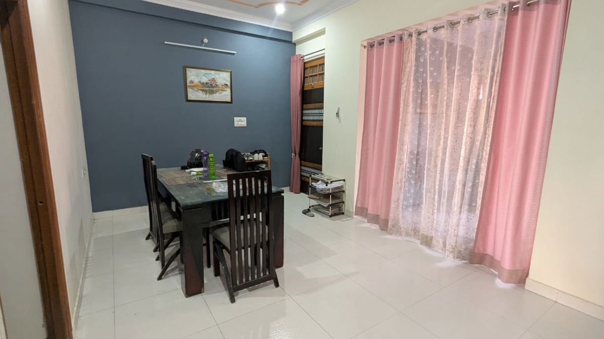 2 BHK Builder Floor For Rent in Vigyan Khand