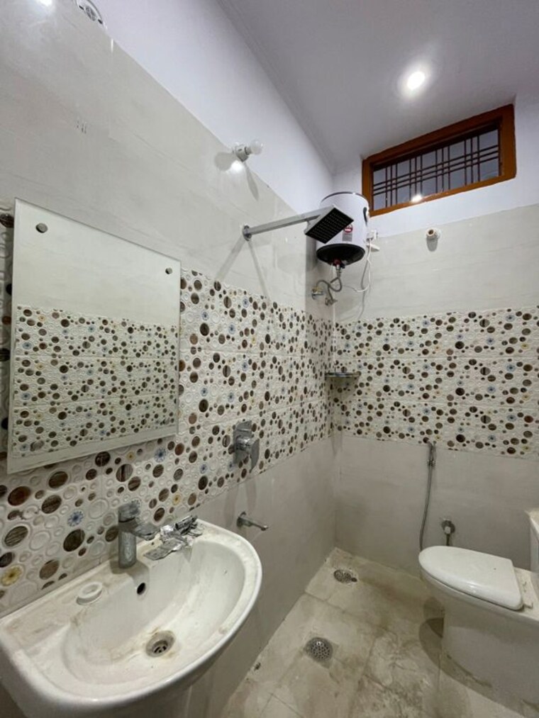 Bathroom, nizampur Pg For Girls In Nizampur 10222830