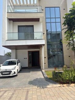 4 BHK + Pooja Room Villa For Rent in Serilingampally