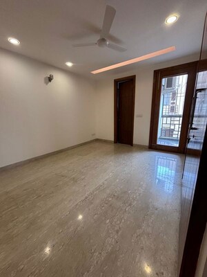 Room in 4 BHK Builder Floor at Vasant Vihar – for Sale