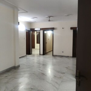 Room in 3 BHK Independent House at Ardee City, Sector 52 – for Rent