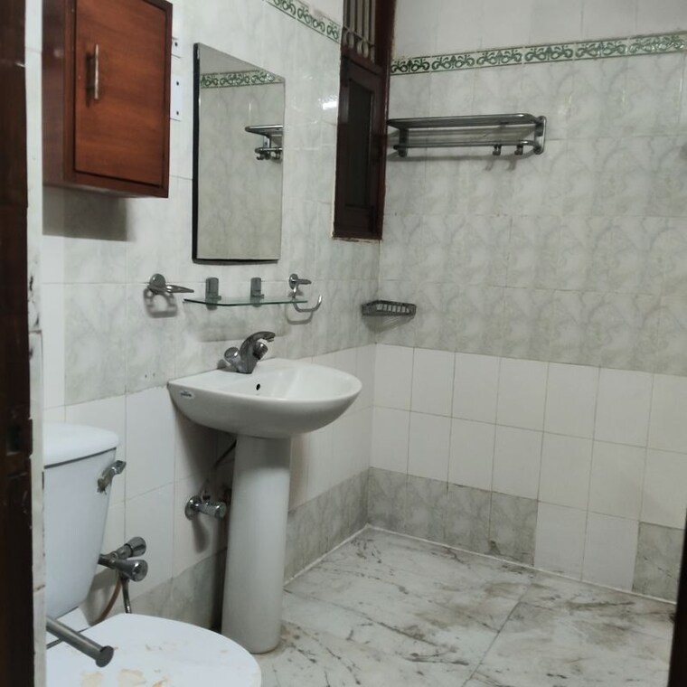 Master Bedroom, ardee-city 3 Bedroom 1258 Sq.Ft. Independent House In Sector 52 Gurgaon 10227951