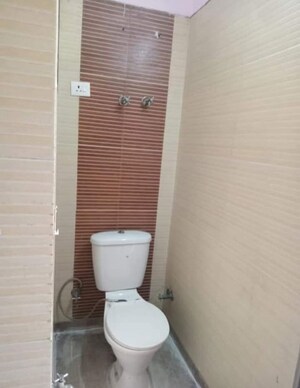 Bathroom in 2 BHK Builder Floor at Suncity Township Gurgaon, Sector 54 – for Rent