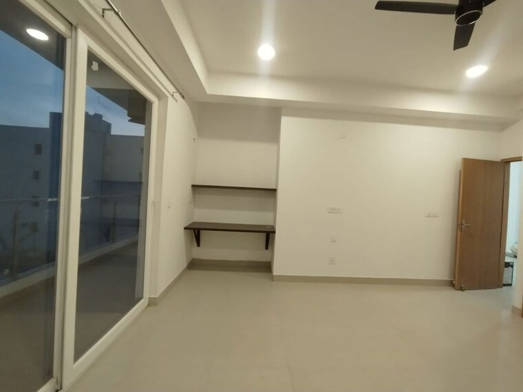 Kitchen, ss-linden 4 Bedroom 2800 Sq.Ft. Apartment In Sector 84 Gurgaon 10227956