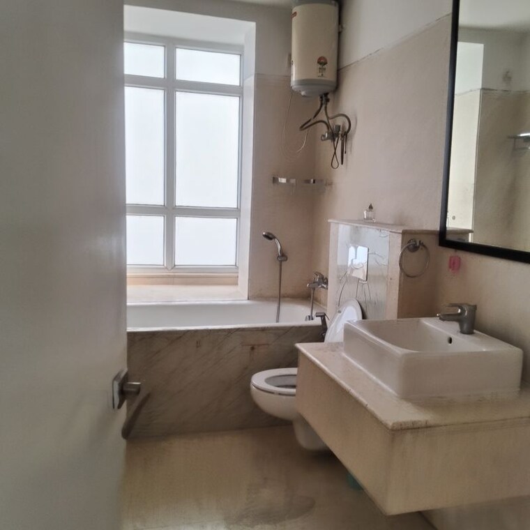Bathroom, emaar-mgf-the-palm-drive-studios 3.5 Bedroom 1950 Sq.Ft. Apartment In Sector 66 Gurgaon 10227958