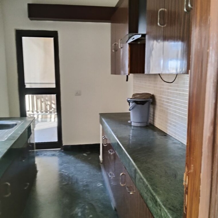 Kitchen, ardee-city-palm-grove-heights 3.5 Bedroom 1850 Sq.Ft. Apartment In Sector 52 Gurgaon 10227960