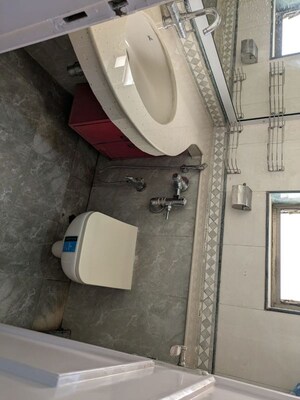 Bathroom in 2.5 BHK Apartment at Raheja Solitaire, Goregaon West – for Rent