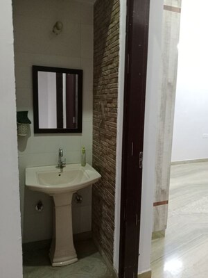 Bathroom in 2 BHK Builder Floor at Sector 18 – for Rent