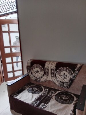 Living Room in 1 BHK Builder Floor at Sector 18 – for Rent