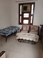 1 BHK 319 Sq.Ft. Builder Floor in Sector 18