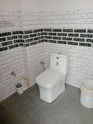 Attached Bathroom in 1 BHK Builder Floor at Sector 18 – for Rent