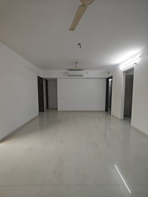 Room in 3 BHK Apartment at Akshar Alvario, Seawoods – for Rent