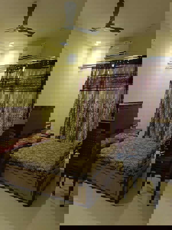 4 BHK + Pooja Room,Servant Room,Study Room,Extra Room 2477 Sq.Ft. Apartment in Roodraksh Golf Walk