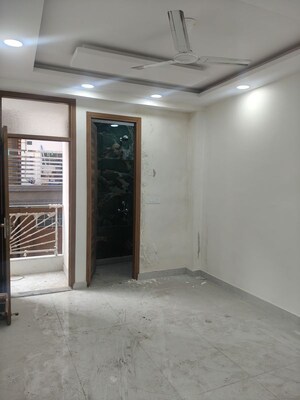 Room in 2 BHK Builder Floor at Govindpuri – for Rent