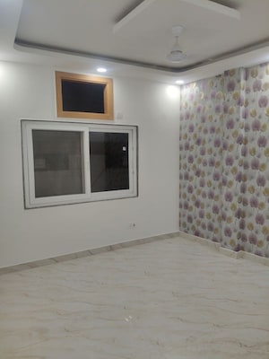 Room in 2 BHK Builder Floor at Govindpuri – for Rent