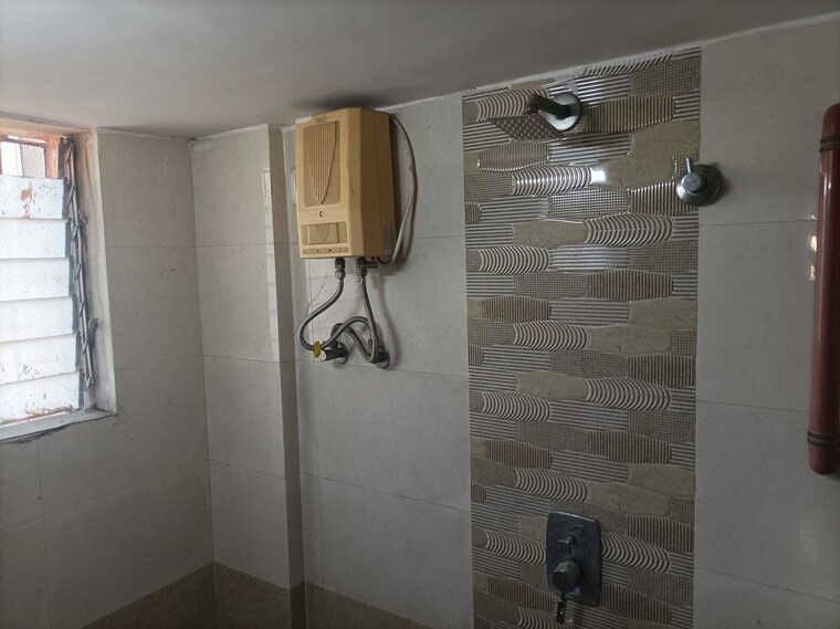 Bathroom, brahmand-chs 1 Bedroom 585 Sq.Ft. Apartment In Brahmand Thane 10228074