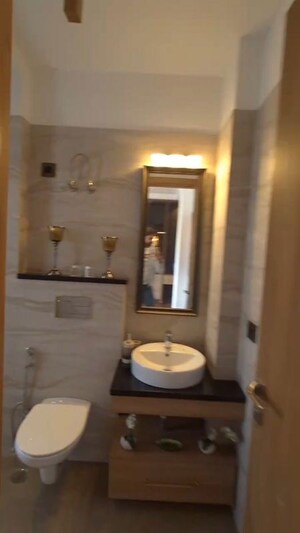 Bathroom in 3.5 BHK Builder Floor at Ardee City, Sector 52 – for Sale