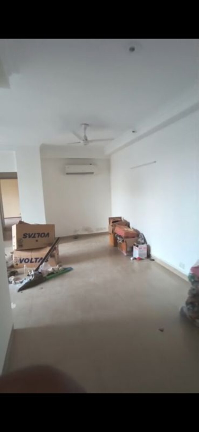 Living Room, raheja-vedaanta 3 Bedroom 1833 Sq.Ft. Apartment In Sector 108 Gurgaon 10228149