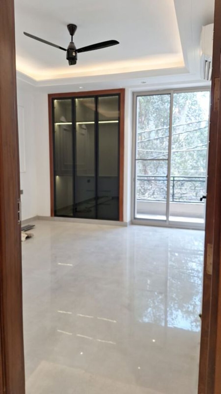 Room, ip extension 3 Bedroom 1300 Sq.Ft. Apartment In Ip Extension Delhi 10228190
