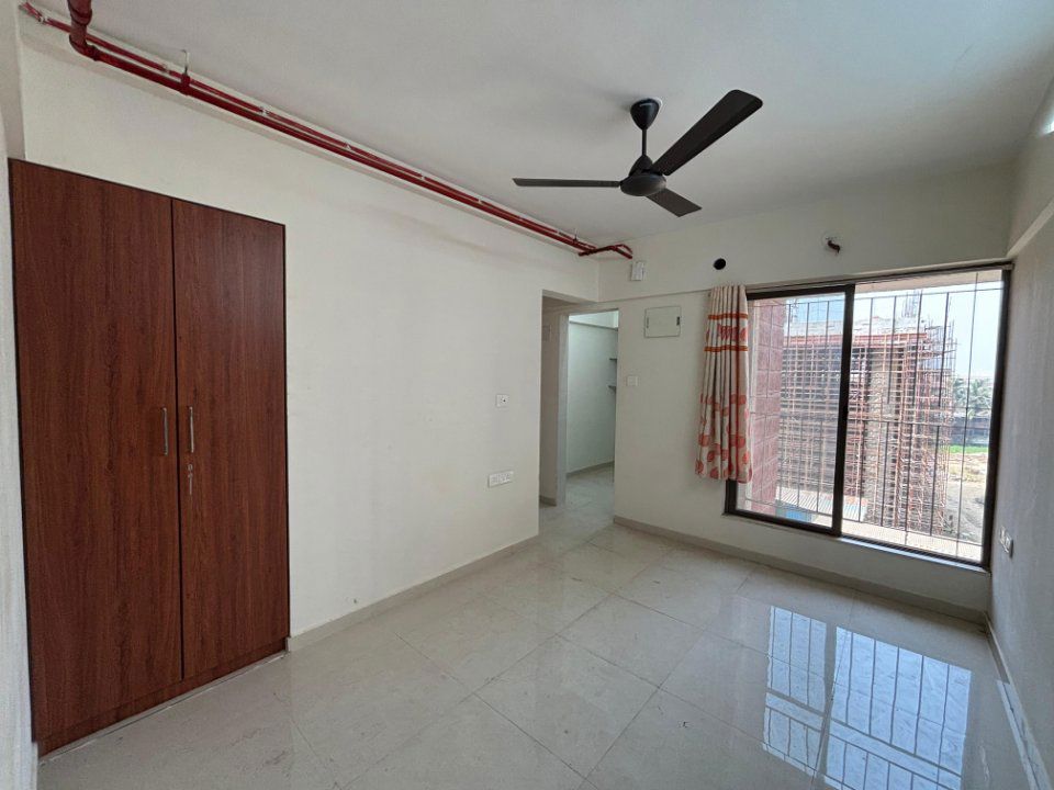 1 BHK Apartment For Sale in Dosti Greater Thane