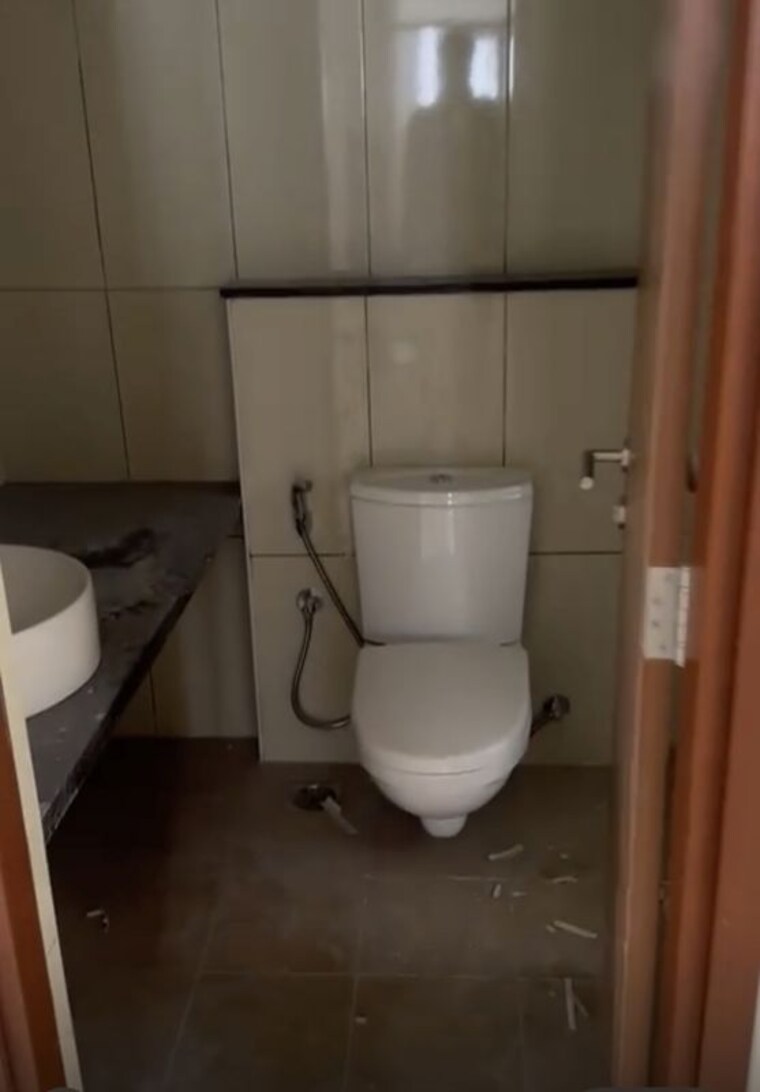 Bathroom, eden-park-at-the-prestige-city 2 Bedroom 944 Sq.Ft. Apartment In Sarjapur Road Bangalore 10085483