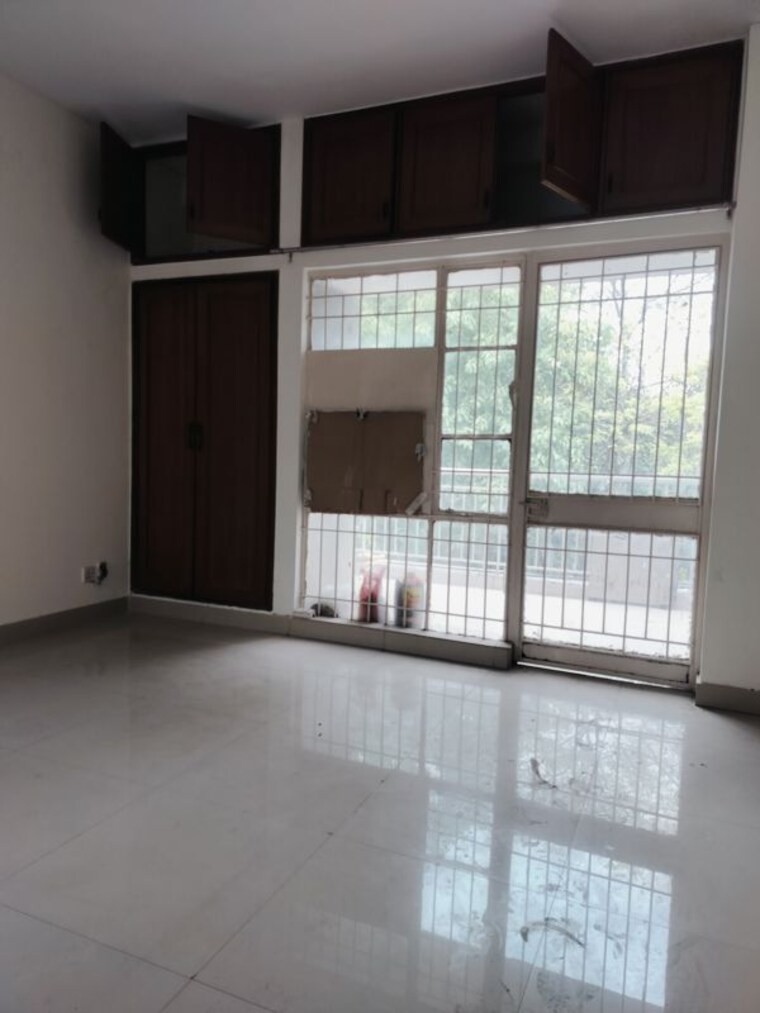 Room, vasant kunj 3 Bedroom 1700 Sq.Ft. Apartment In Vasant Kunj Delhi 10228242