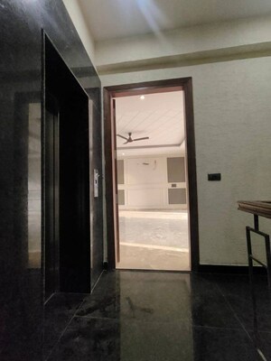 Building Lobby in 3 BHK Builder Floor at Adani Samsara Ivana, Sector 63 – for Sale