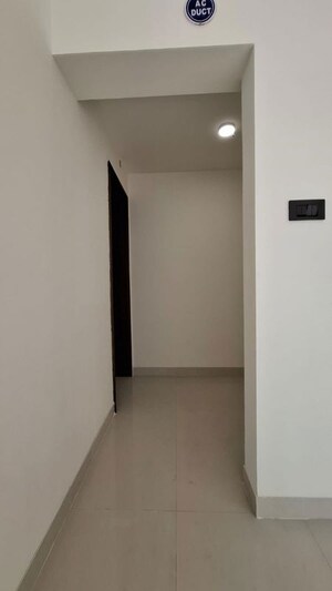 Room in 4 BHK Apartment at Wakad – for Rent