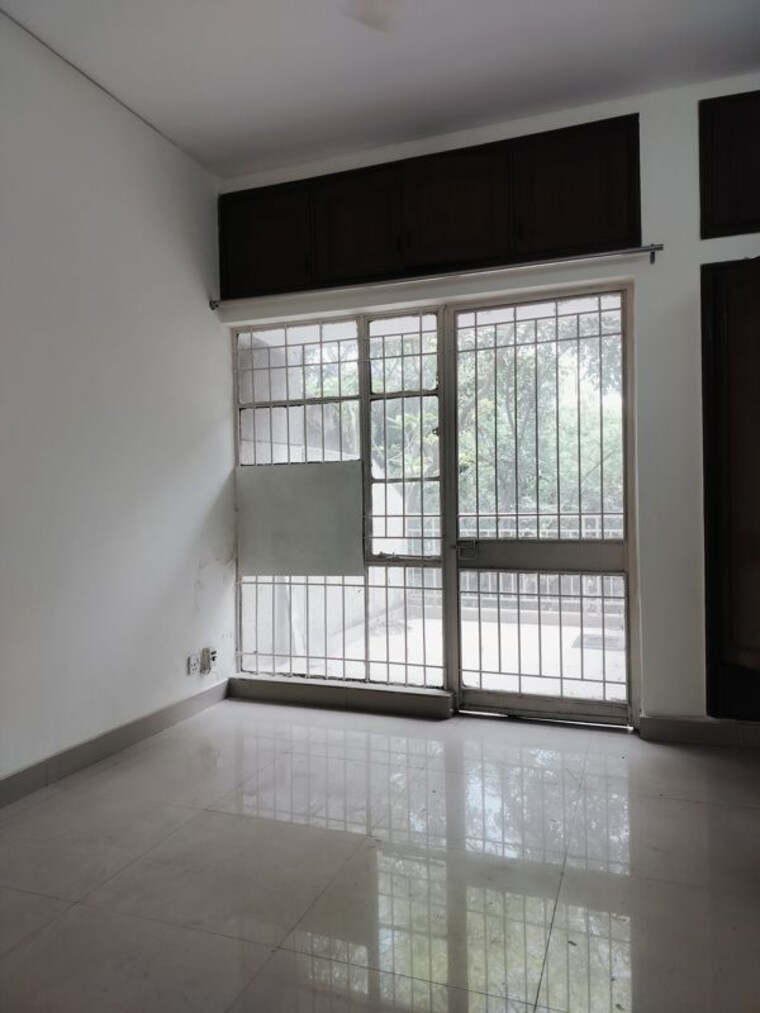 Room, vasant kunj 3 Bedroom 1800 Sq.Ft. Apartment In Vasant Kunj Delhi 10228269