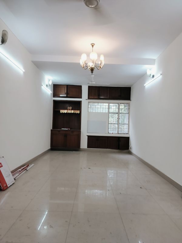 3 BHK Apartment For Sale in Vasant Kunj