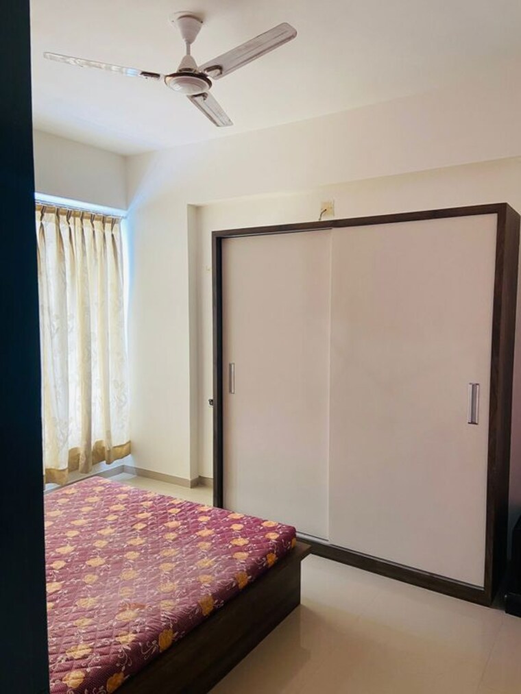 Bedroom, aaryan-gloria 3 Bedroom 1500 Sq.Ft. Apartment In South Bopal Ahmedabad 10228266