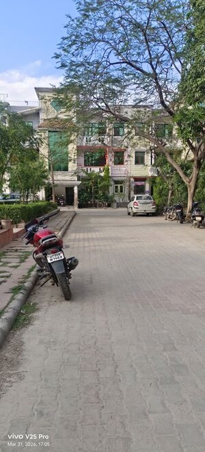  Plot – Exterior View View at Sikandra - for Sale