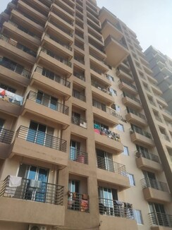 1 BHK + Pooja Room,Servant Room Apartment For Rent in Global Prestige