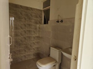 Bathroom in 2 BHK Apartment at Suncity Avenue 102, Sector 102 – for Sale
