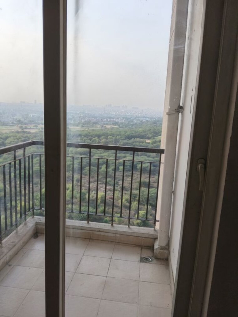 Balcony, amrapali-riverview 2 Bedroom 845 Sq.Ft. Apartment In Amrapali Leisure Valley Greater Noida 10228325