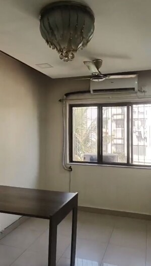 Room in 2 BHK Apartment at Dosti Estates, Wadala East – for Rent