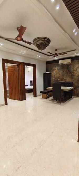 Living Room in 3 BHK Builder Floor at Sector 47 – for Rent